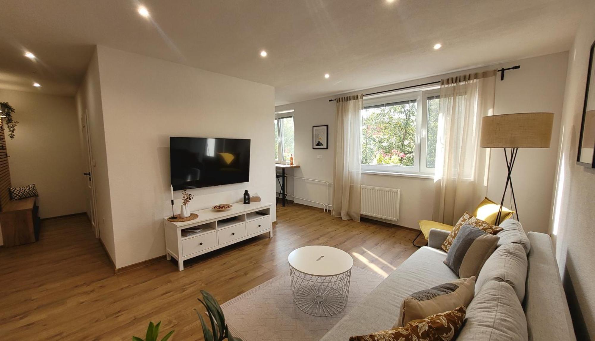 Apartment Lusa - New In The Centre Of The Town Ліптовський Мікулаш Екстер'єр фото